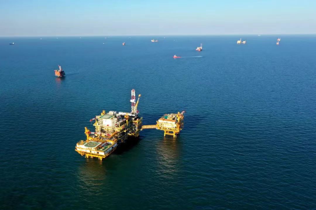 La Chine commence le forage d'un puits de pétrole ultra-profond dans le bassin du Tarim